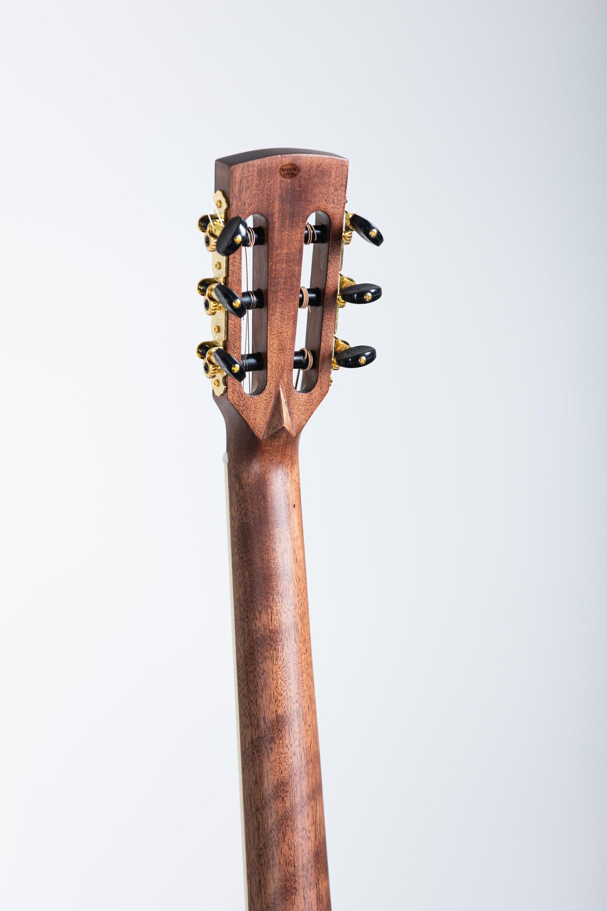 New Firefly G045-E Acoustic Guitar With Fishman Presys  EQ